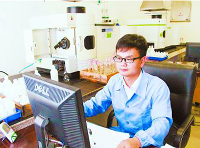 AG真人娱乐矿业员工俞金生荣获“天下青年岗位能手”称呼