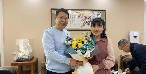 AG真人娱乐矿业集团多形式送新春温暖