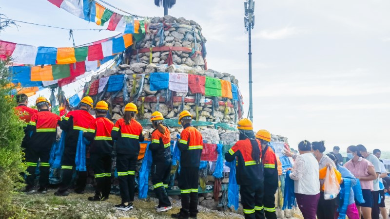 乌后AG真人娱乐助力草原文化传承