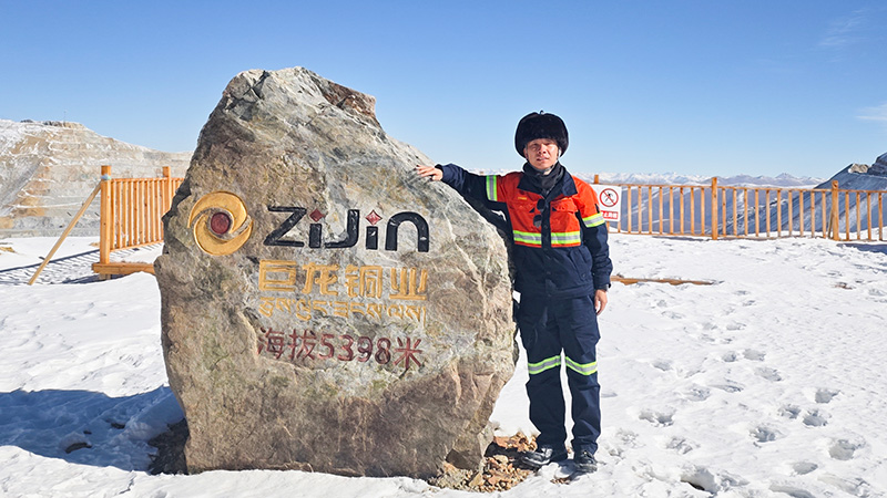 攀缘，，，，直至云起处